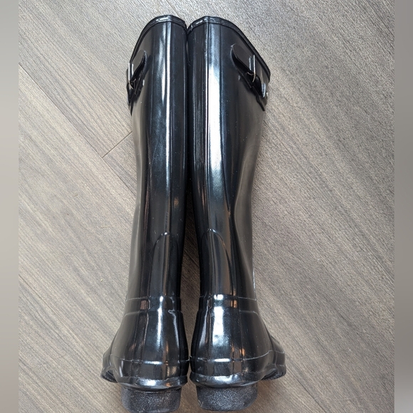 Hunter Rain Boots - Like New - Size 8 - Picture 8 of 10
